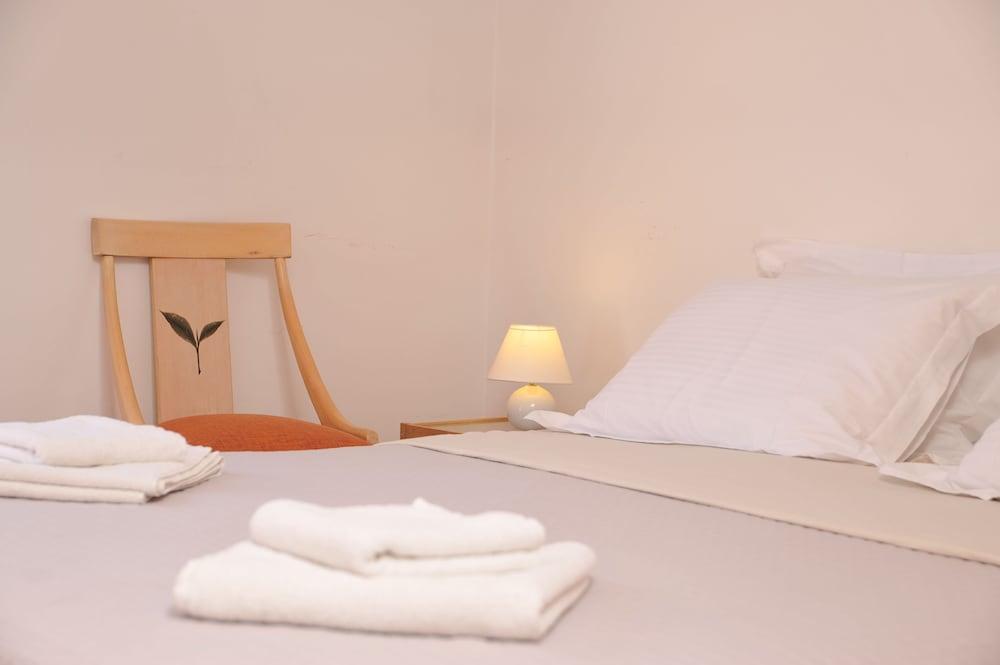 Acropolis Ami Boutique Hotel Atene Esterno foto
