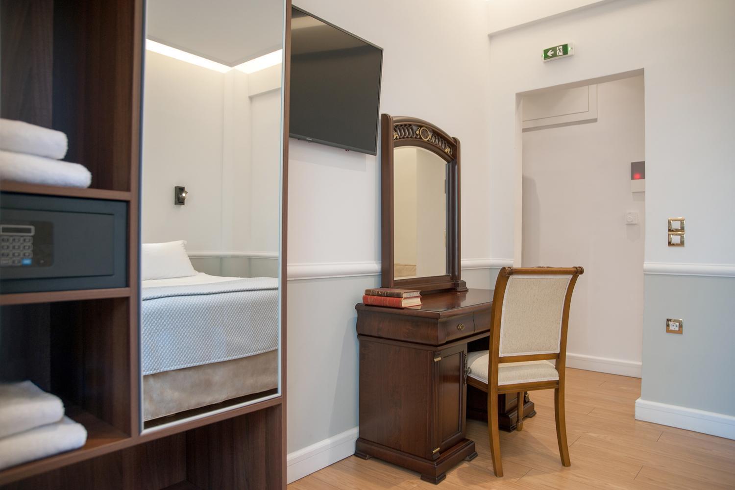 Acropolis Ami Boutique Hotel Atene Esterno foto